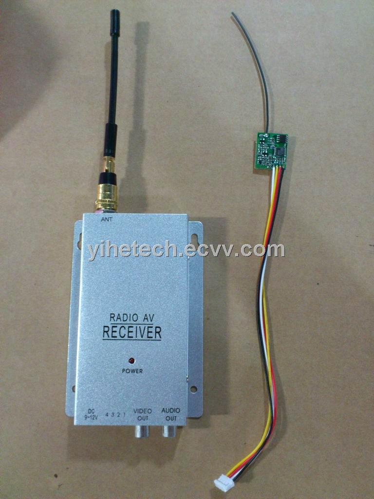 4CH 300MW 1.2Ghz Audio and video wireless transmitter with receiver