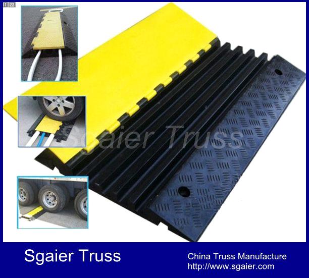 Heavy Duty 5 Channles Cable Protector For Truck Safety Mat Cable