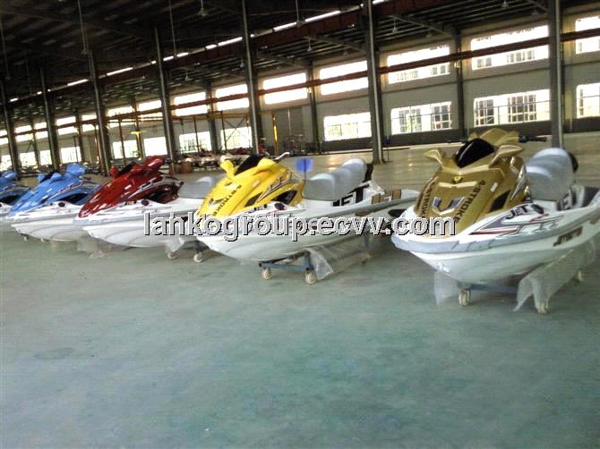 Jet Ski/Water Scooter/Personal Watercraft 1100cc 4-stroke,m water cooled