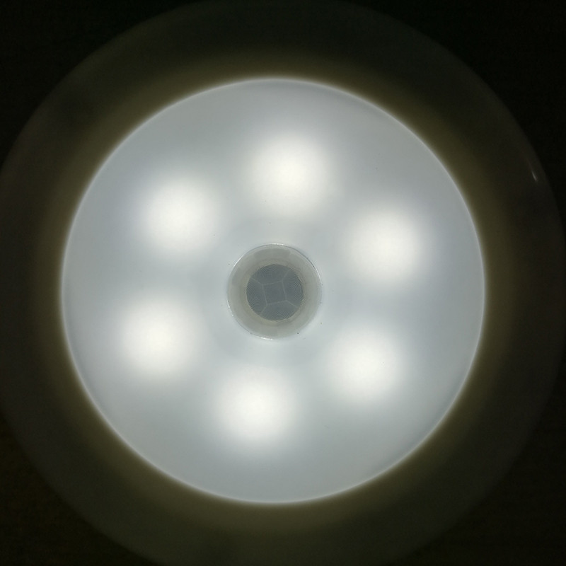 Infrared IR Bright Motion Sensor LED Night Light Battery Operated Wall Night Light Smart Induction Lamp