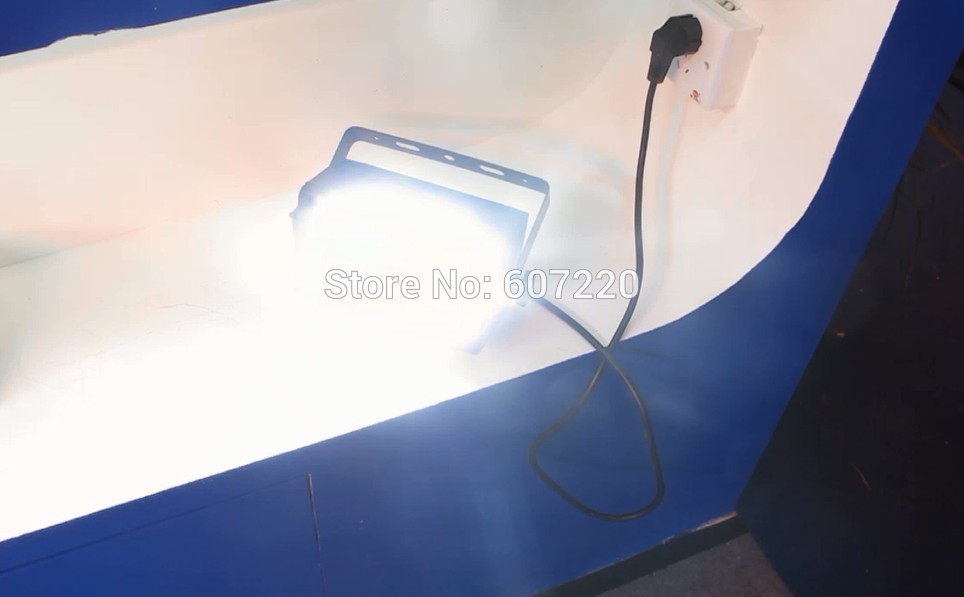 LED STROBE LIGHT