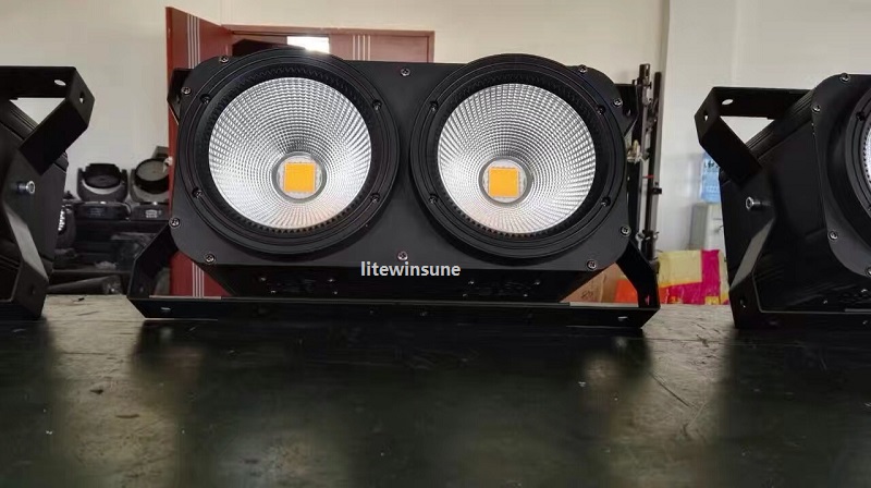 100 W COB LED2 3200k Amber Light Blinder Bar 2 Glowing Eyes Flood Lighting For Stage Night Club EffectWedding Venue Performanc