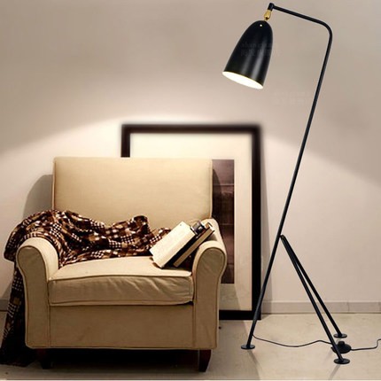 Designer-Creative-Iron-Gubi-Grasshopper-triangle-Floor-Lamp-Loft-Industrial-Standing-Lamp-Hotel-Bedroom-Study-Living