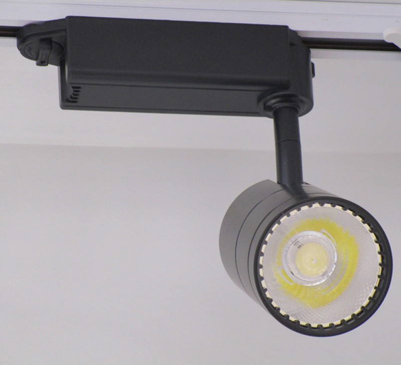 LED track light (18)