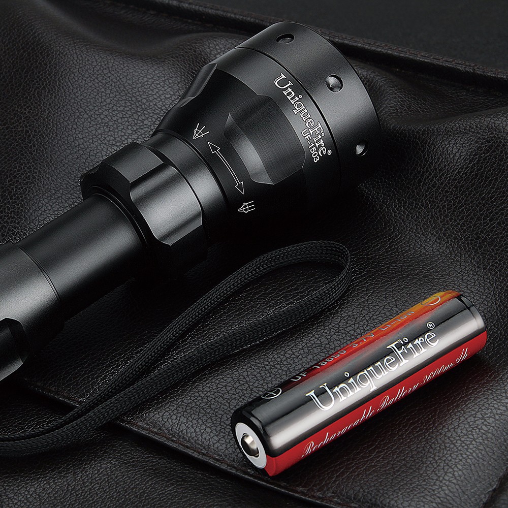 UniqueFire UF-1503 CREE XML T6 LED 18650 Flashlight Torch1200LM 3 Modes Adjustable Focus And Waterproof 4