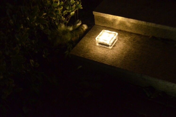 brick solar light-13