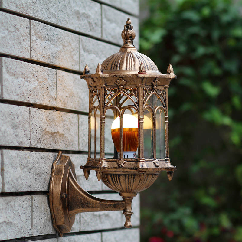outdoor wall light (2)