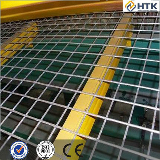 high efficiency automatic fence mesh welding machine