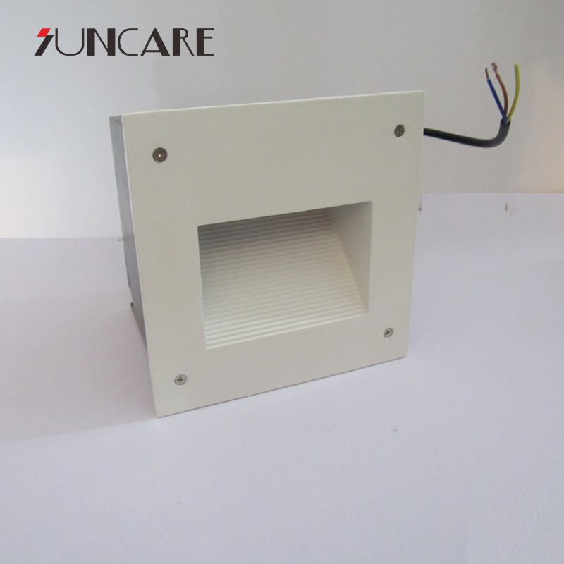 New Product High Quality Ce Approval White Color Led Corner Step