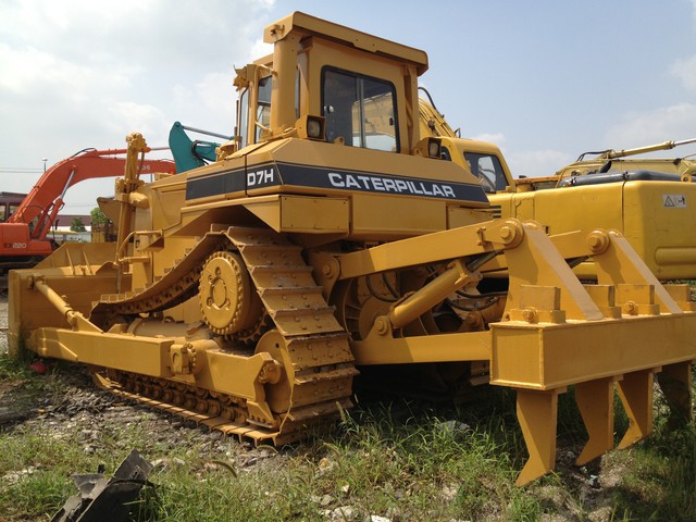 Used dozer CAT caterpillar made in Japan d7h/ used caterpillar bulldozer