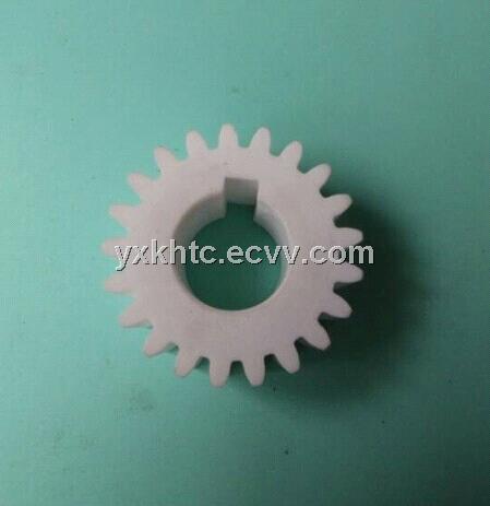 Ceramic gear