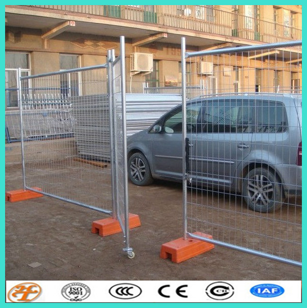RapidMesh temporary fencing 25m x 21m with concrete fence base