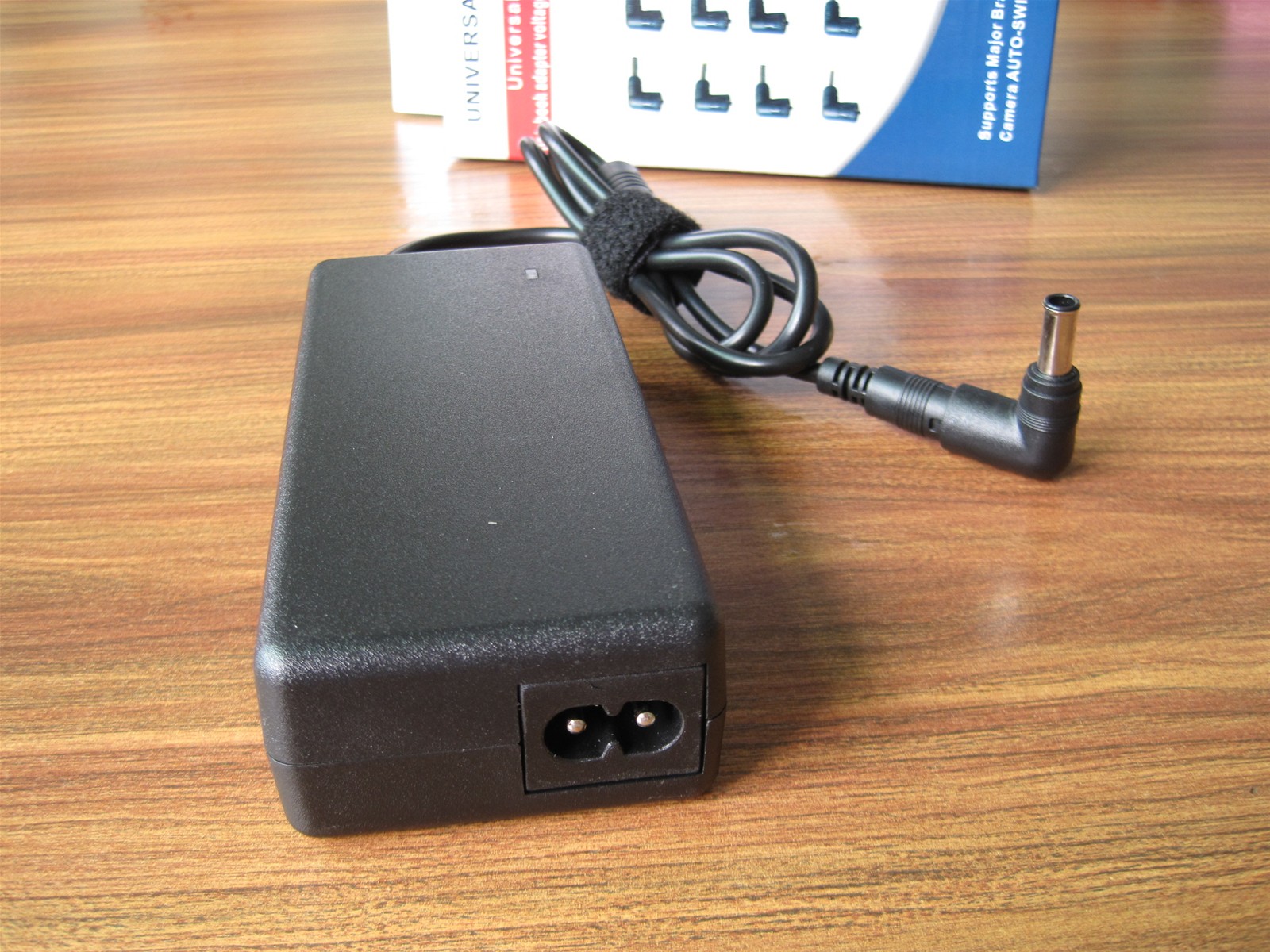 24V375A 90W Universal Laptop AC Power Adapter Laptop chargers for LCD displayer