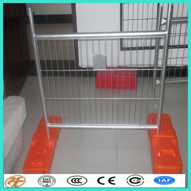 21x24mAustraliangalvanziedfreestandingmobiletemporaryfenceforchildren