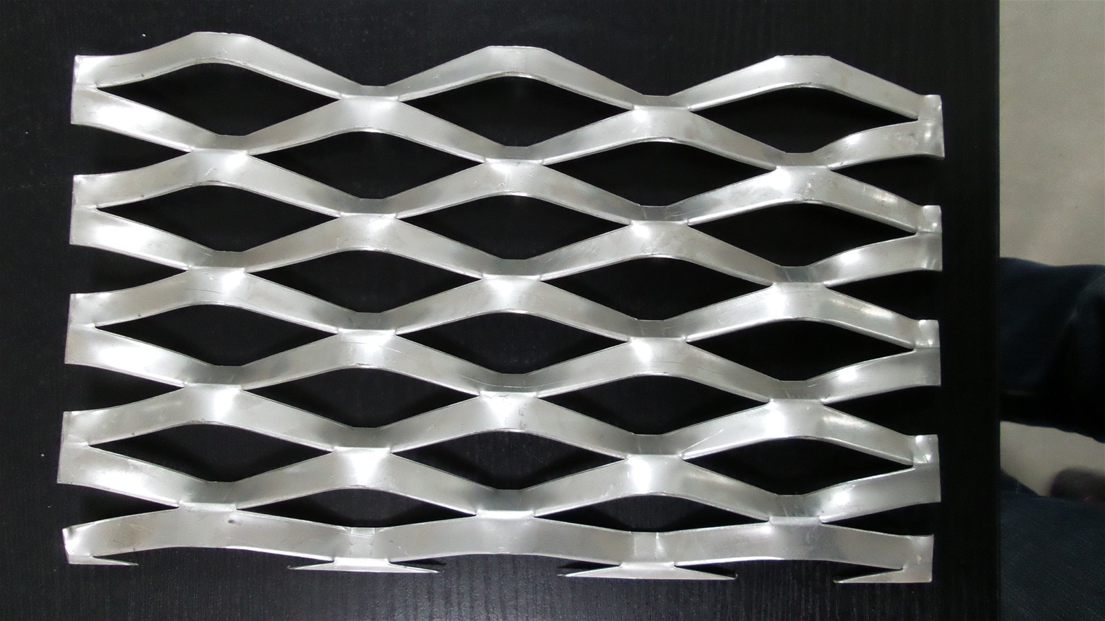 expanded steel grill grate