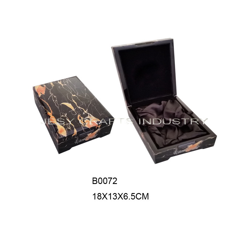 Laquare perfume boxB0072