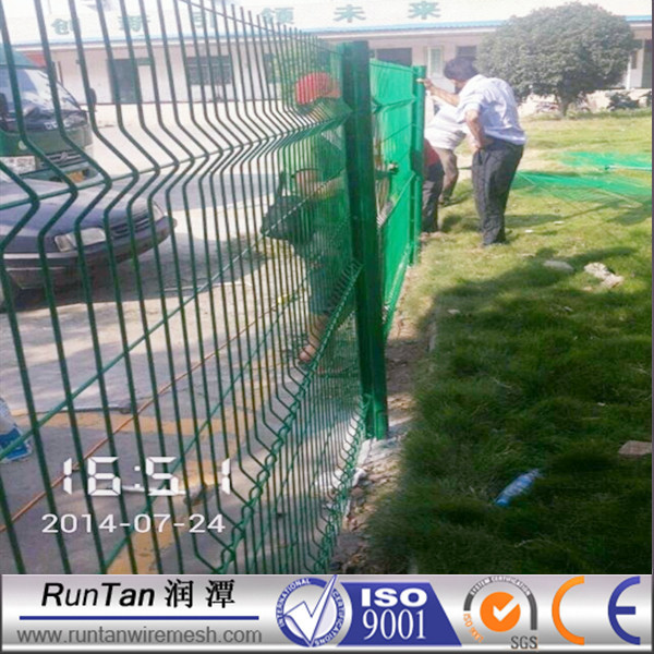 3D PVC coated welded wire mesh fence in china