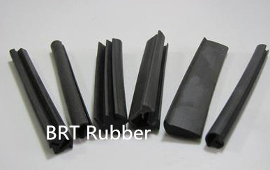 Rubber seal strip for trains