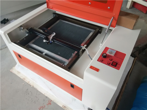 NCS4040HighQualityCheapSmallPortableAdvertisingLaserEngravingMachinewithCE