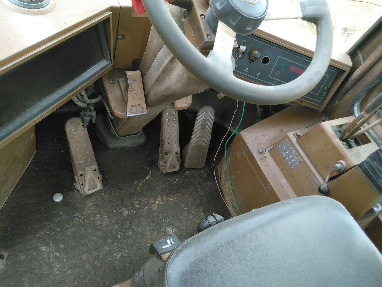 UsedLoaderCAT966F