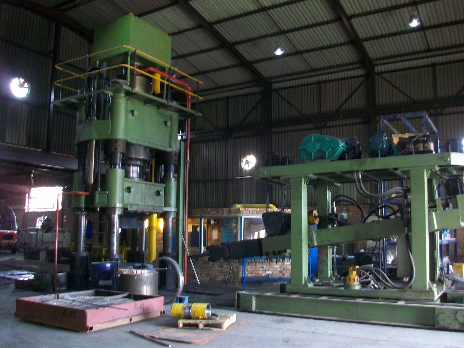 Forging Manipulator for forging hammer and forging press