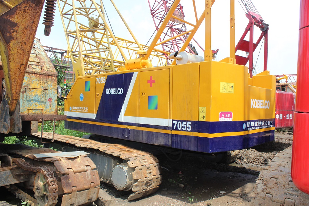 USEDORIGINAL55TONKOBELCO7055CRAWLERCRANEFORSALE