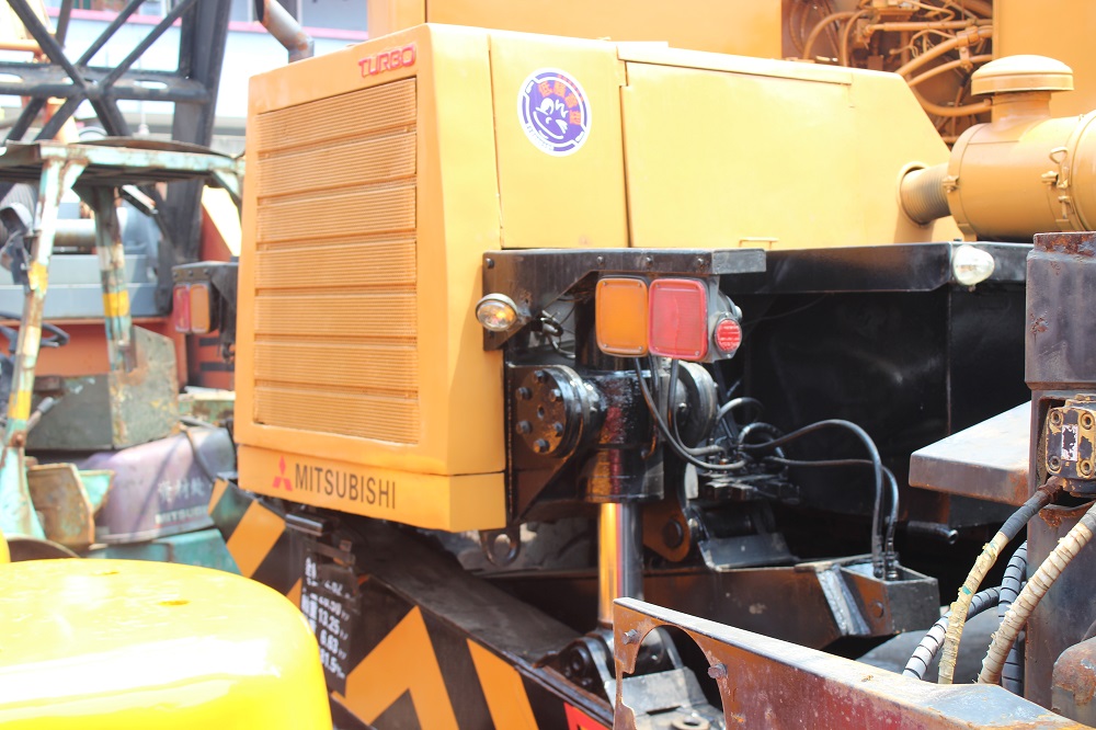 USED25TONKATOKR25HROUGHTERRAINCRANEFORSALEUSEDKATOCRANE