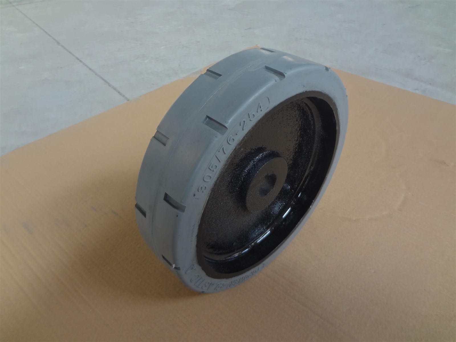 Snorkeltires30576254idlerwheelTM12idlerwheelassembliespart505012000