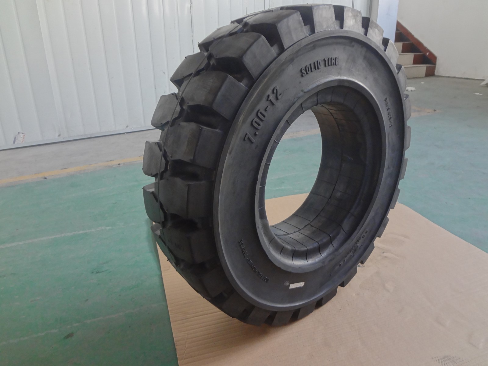 Replacement parts for lifting platformplatform lift wheel