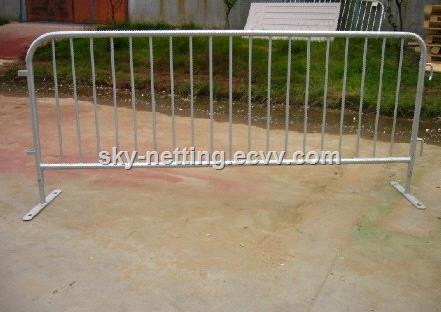 Portable galvanized traffic crowd control barrier for event