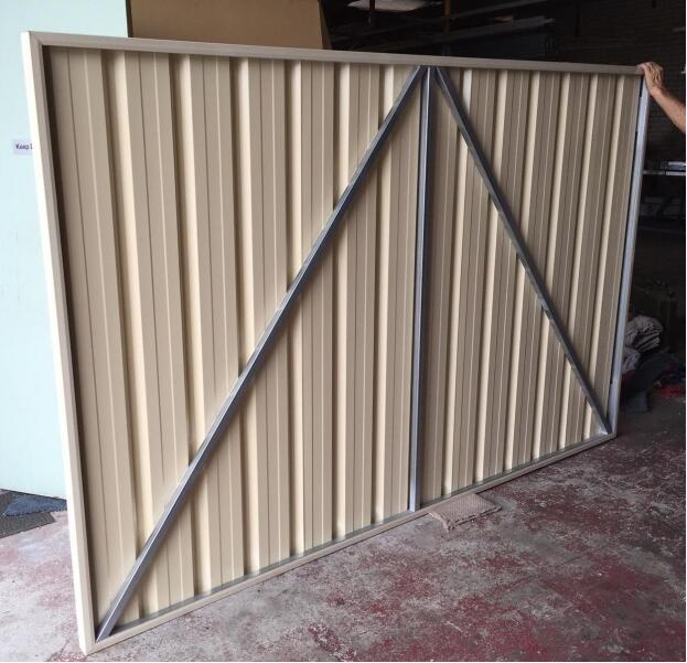 Corrugate Colorbond Steel Hoarding Panels