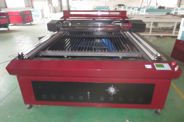 selling a used 150 watts leather laser cutting machine