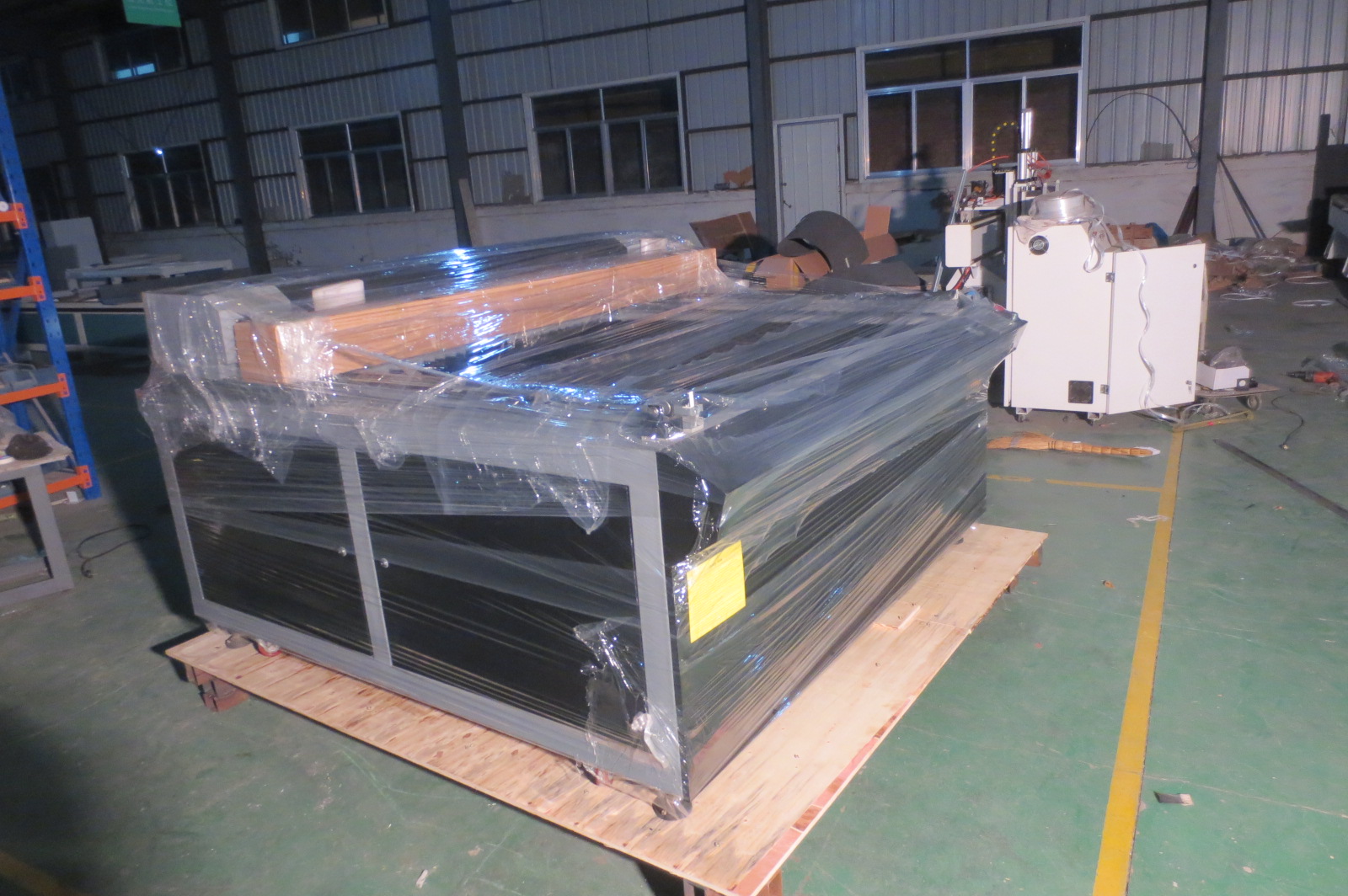 Chinese supplier cnc laser cutting machine 1212 for sale