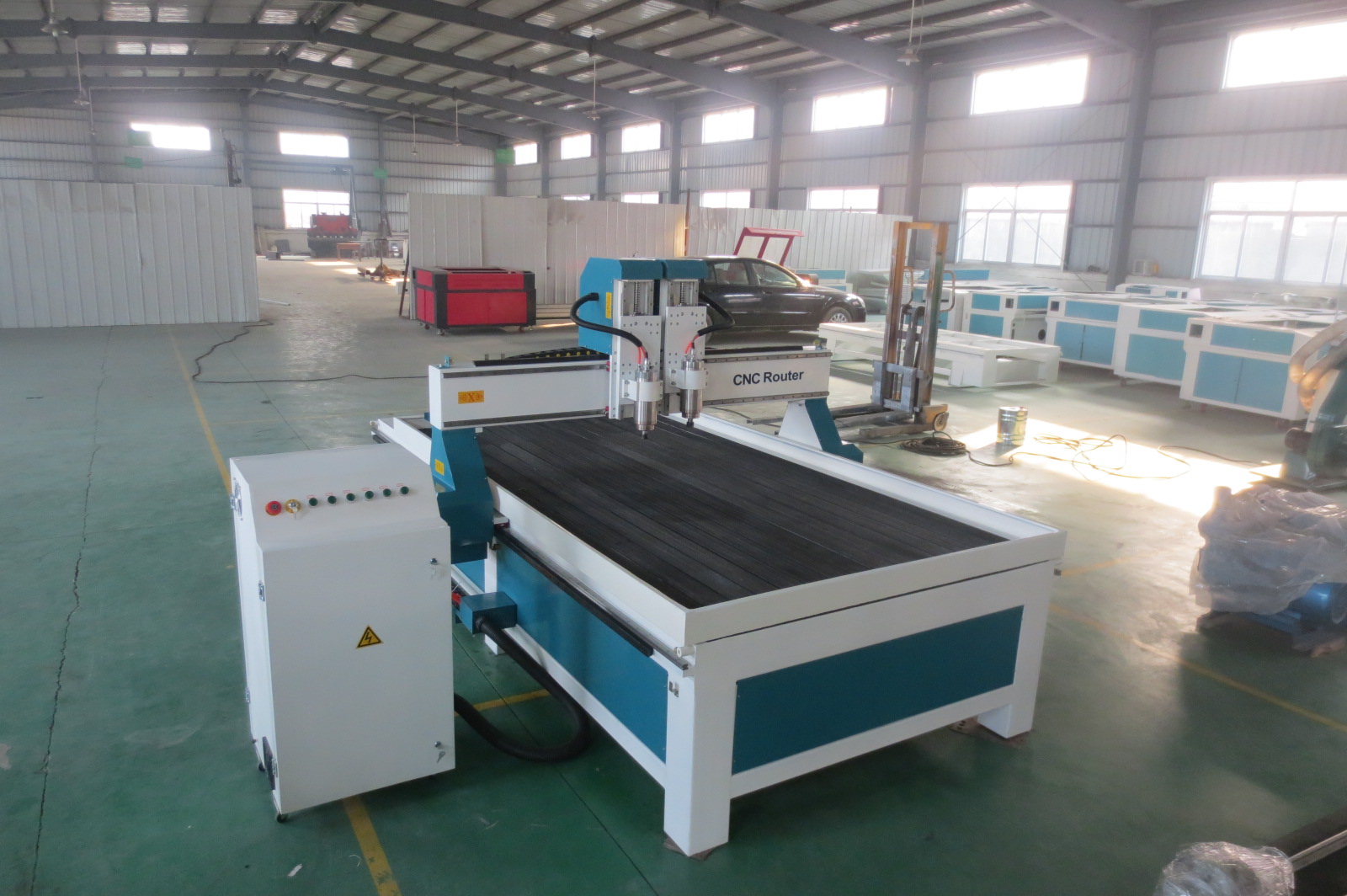 QC1224 with water sink machine engraving on metal metal cnc router cnc router metal cutting machine