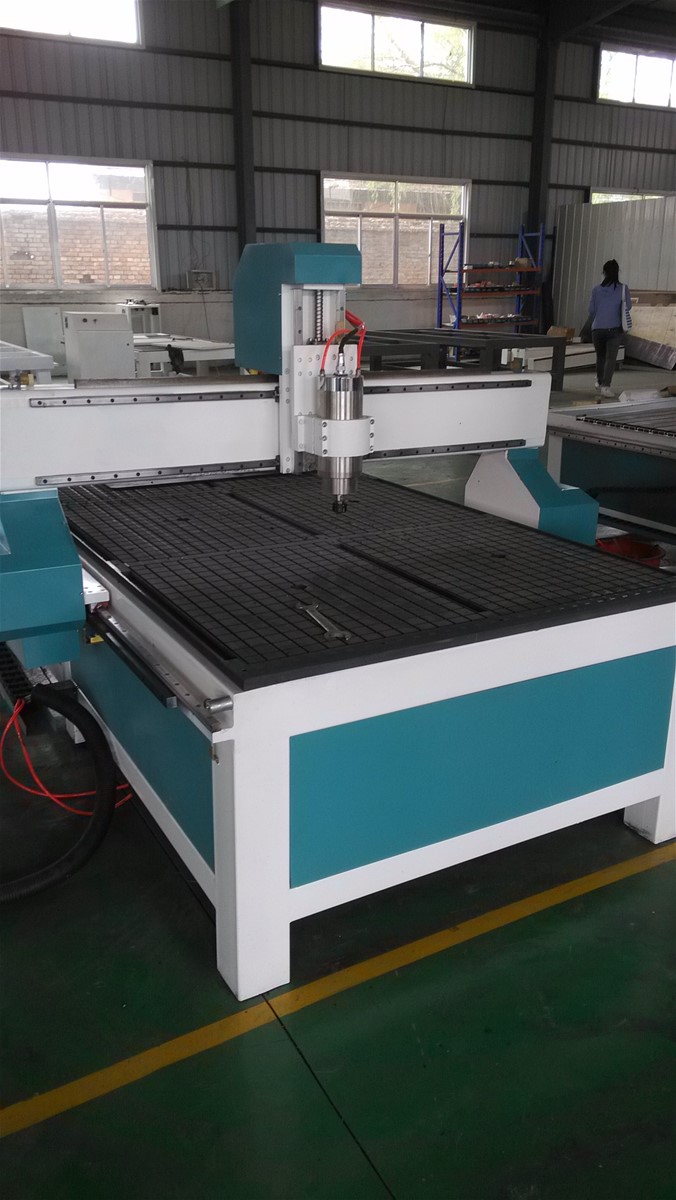 Standard configuration cnc router machinecnc wood carving machinewoodworking cnc router DL1325