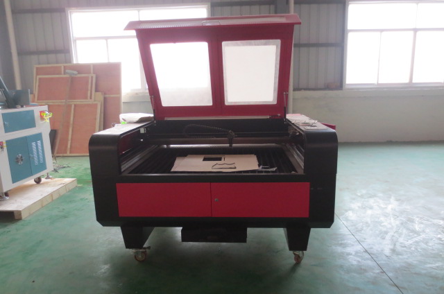 co2 cnc laser cutting machine for metal and nometal plastic advertisement