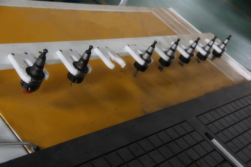 New product 2016 china supplier automatic 3d wood carving cnc router with high quality