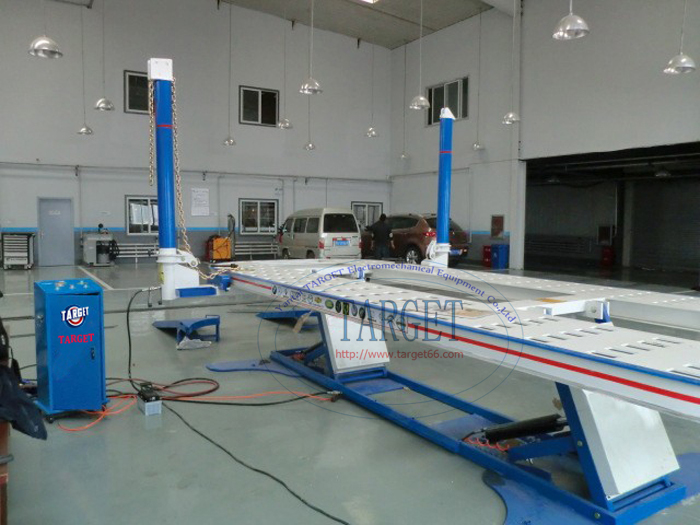 Chassis straightening machine