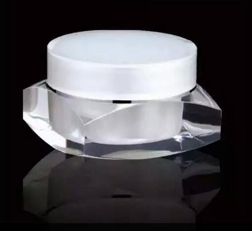 new 1ounce square cosmetic jar with square shaped