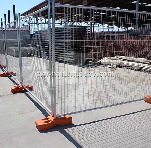 New Zealand market 21002400 mm galvanized temporary fence