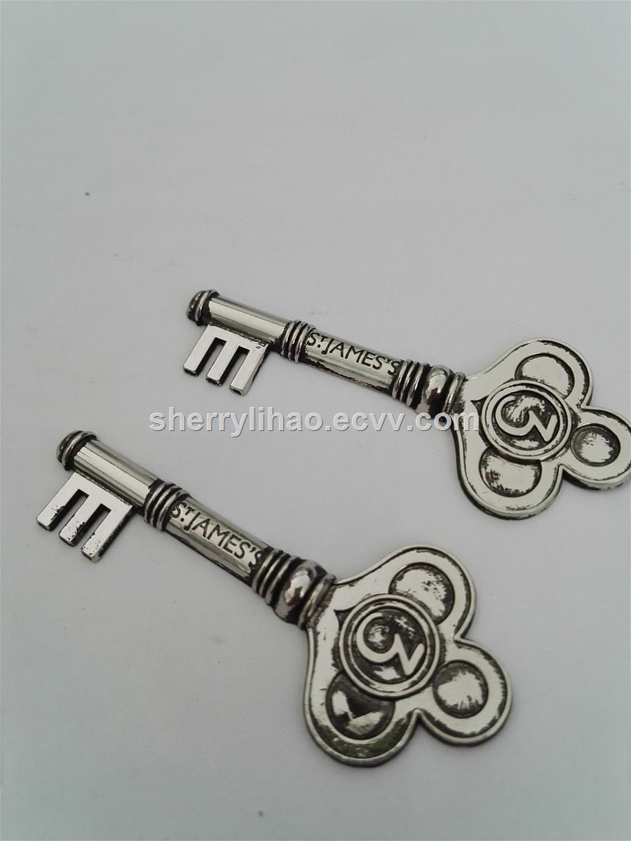 Key Shape Keychain Metal Craft Souvenir Keyring