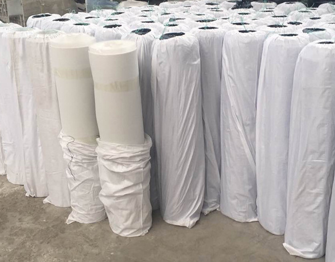 Nonasphaltic base prelaid macromolecule selfadhesive waterproofing membrane