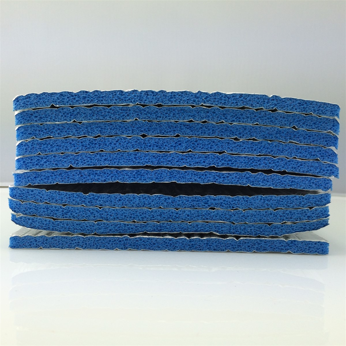 XPE Foam Laminate Pure Aluminum Bubble Foil Roof Insulation Material