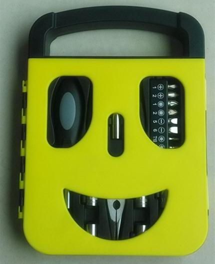 22 Piece Smile Shaped Hand Tool Set Kit