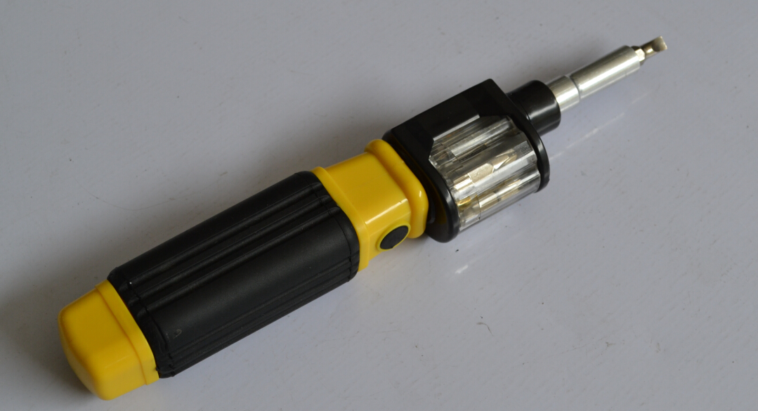 6 In 1 Bit 360 Hand Screwdriver