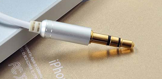 Metal earphone