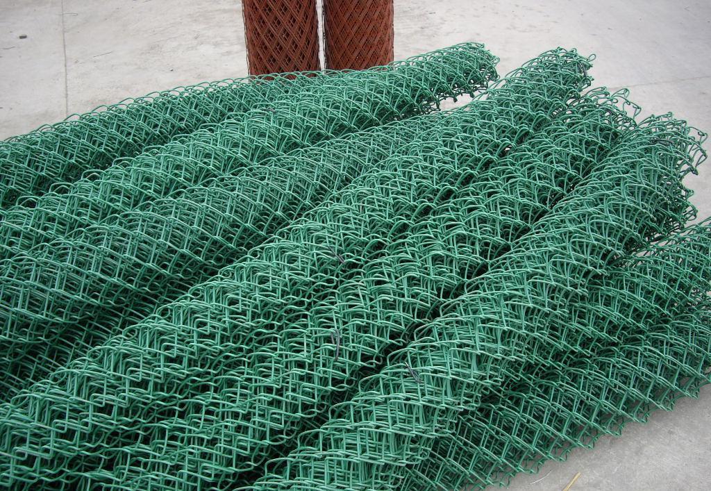 ASTM 392 standard chain link fence with accessories for border fencing