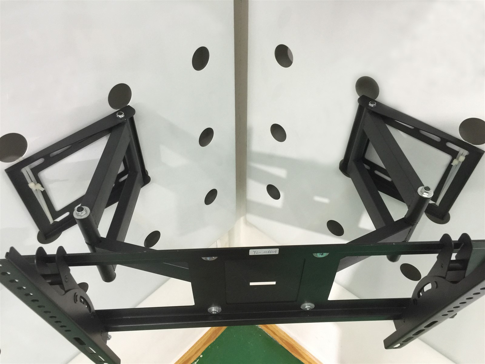 YLG660A multifuntion tv wall mount brackets