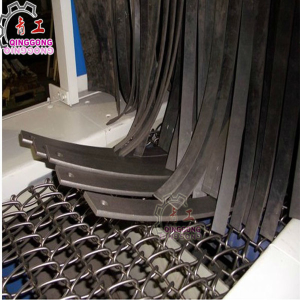 Manufacturer Conveyor NetWire Mesh Belt Blasting Machine Shot Blast
