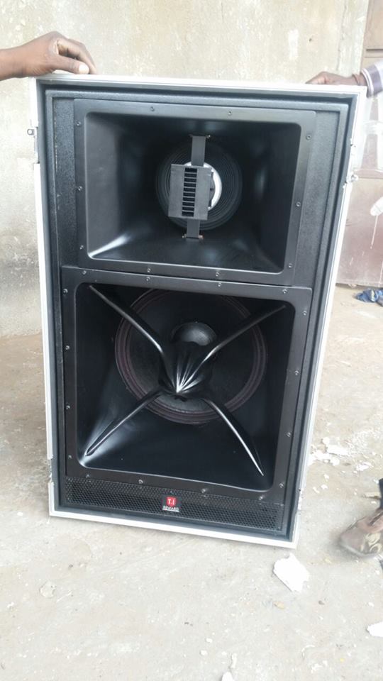 Dual 18 Four Way Speaker System Long Throw Sound Bass Speaker from